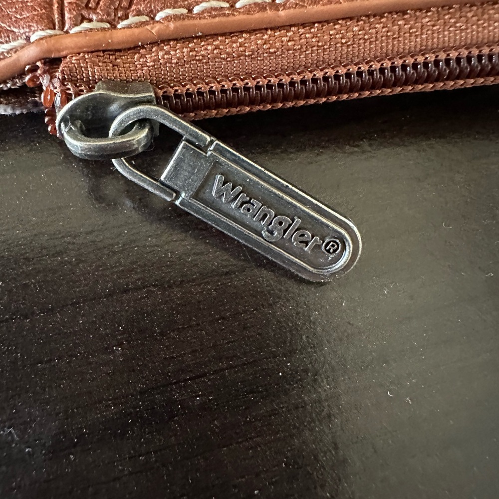 Wrangler Brown and Purple Patterned Card Holder - Picture 4 of 4